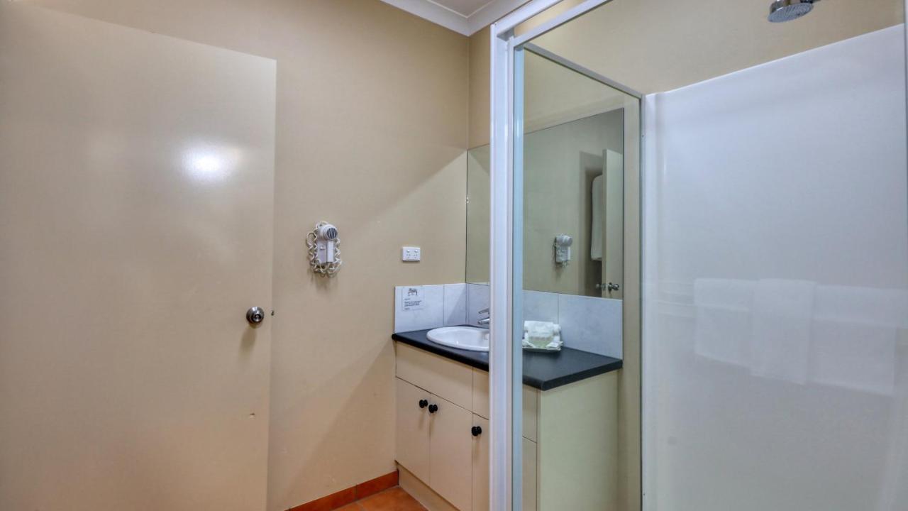 Bridges On Meninya Motel & Apartments Moama Luaran gambar