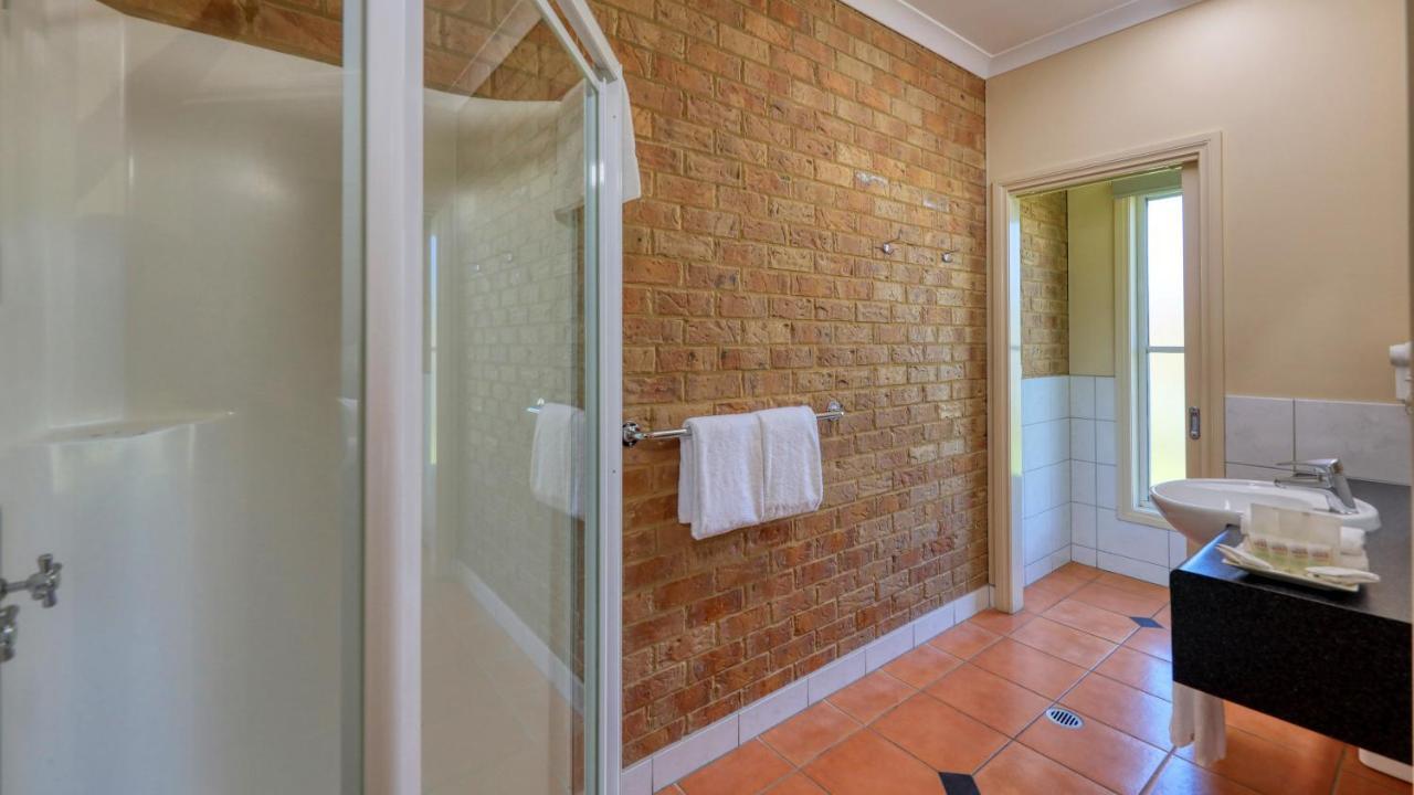 Bridges On Meninya Motel & Apartments Moama Luaran gambar