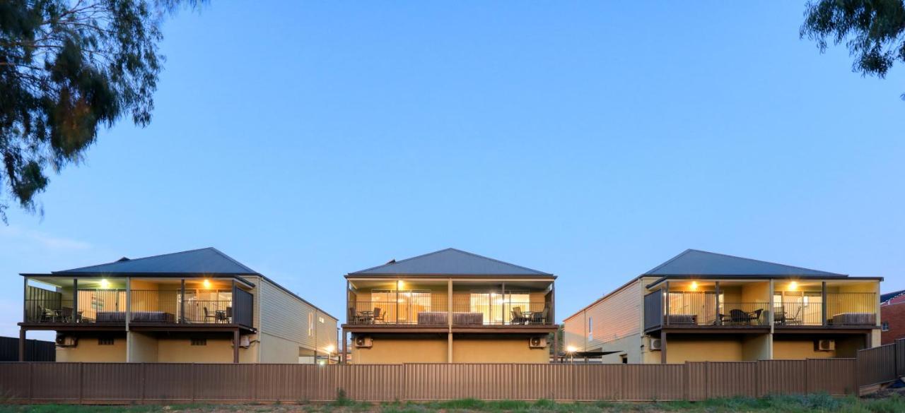 Bridges On Meninya Motel & Apartments Moama Luaran gambar