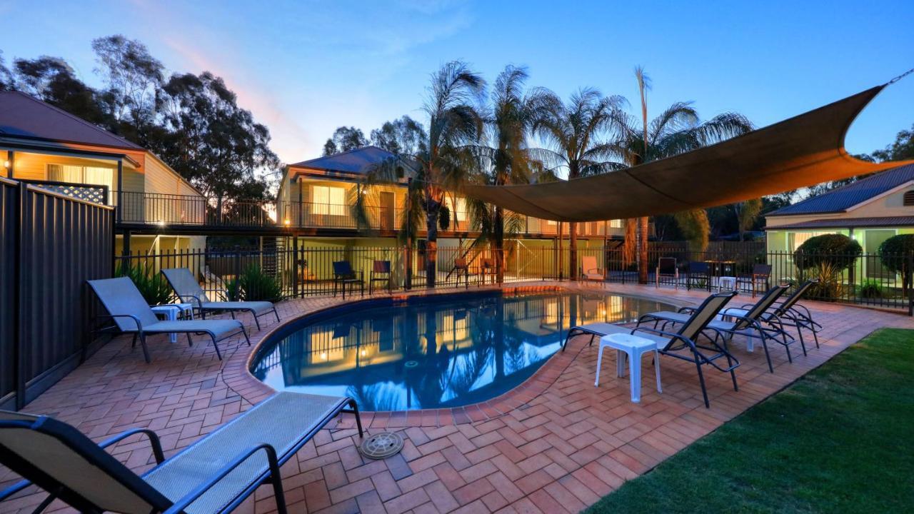 Bridges On Meninya Motel & Apartments Moama Luaran gambar