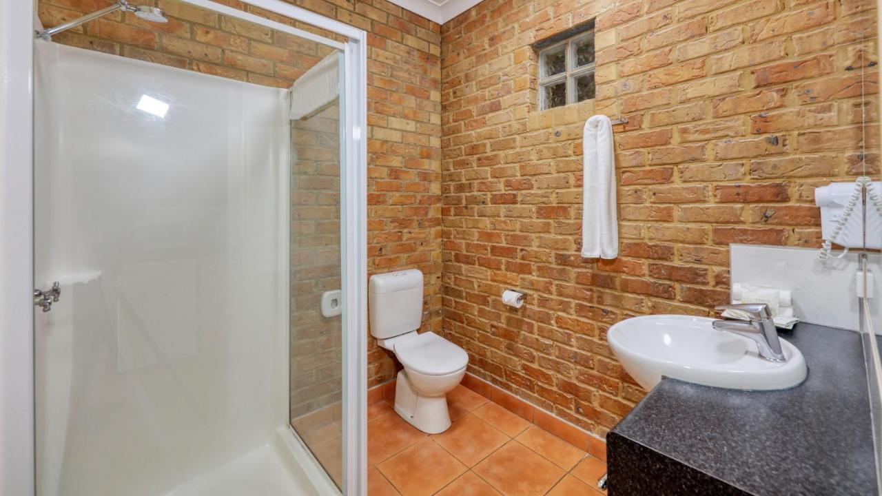 Bridges On Meninya Motel & Apartments Moama Luaran gambar