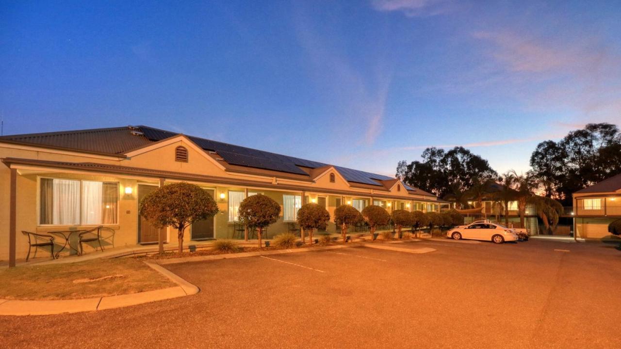 Bridges On Meninya Motel & Apartments Moama Luaran gambar