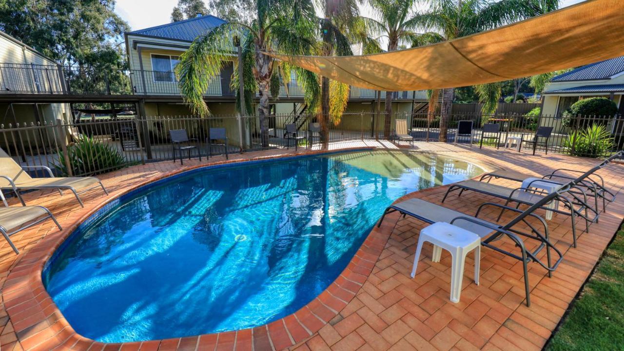 Bridges On Meninya Motel & Apartments Moama Luaran gambar
